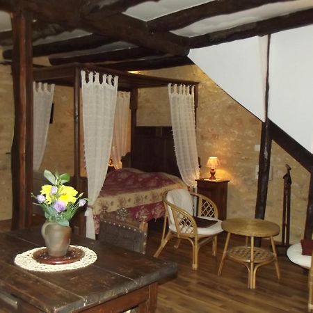 Gites Des 3 Vallees Salignac Eyvigues Екстериор снимка