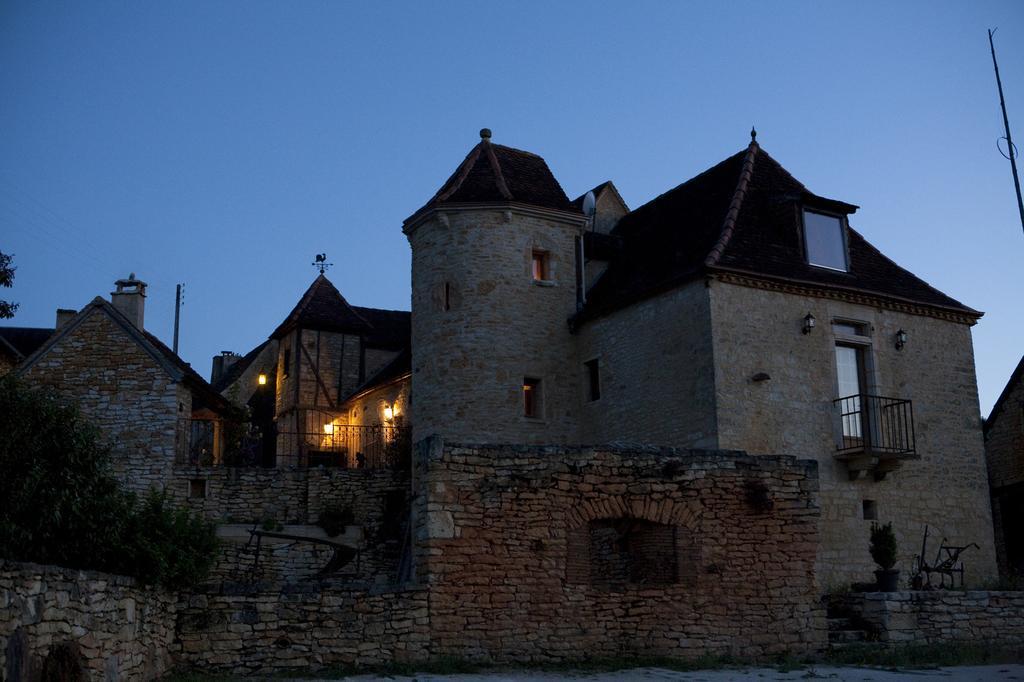 Gites Des 3 Vallees Salignac Eyvigues Екстериор снимка