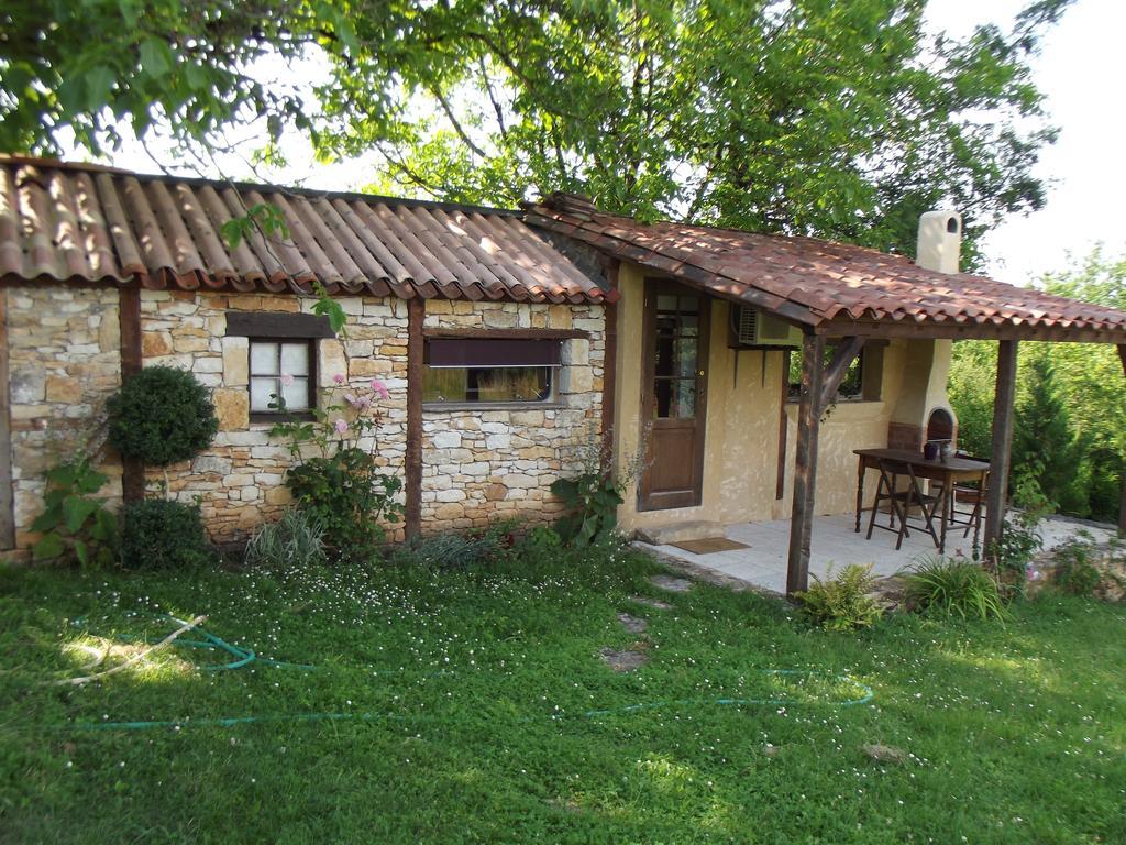 Gites Des 3 Vallees Salignac Eyvigues Екстериор снимка