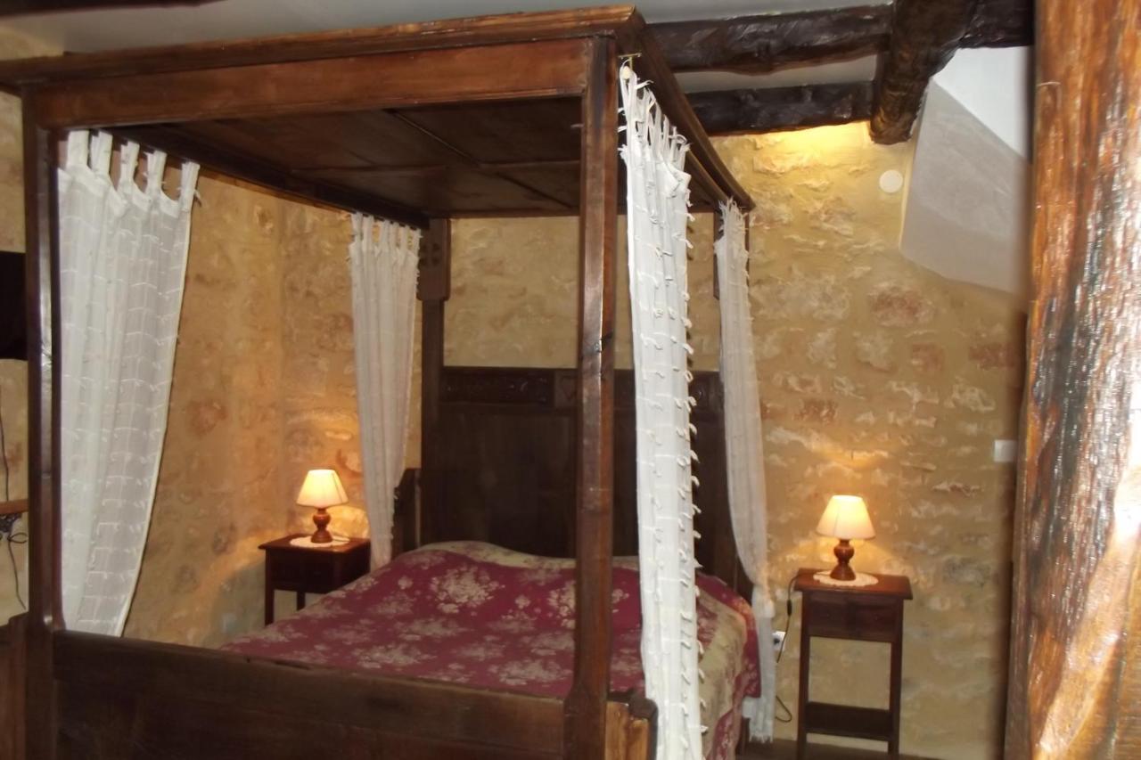 Gites Des 3 Vallees Salignac Eyvigues Екстериор снимка